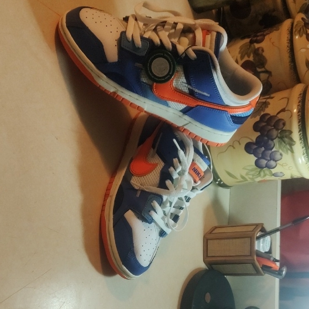 Size 7 Men's Orange Blue And White Nike Dunks With Verified Authenticity Coins - Picture 10 of 16